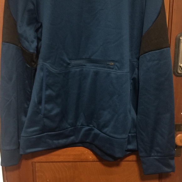 Trade for another puma item? Puma warmcell hoodie NWT - Picture 3 of 8